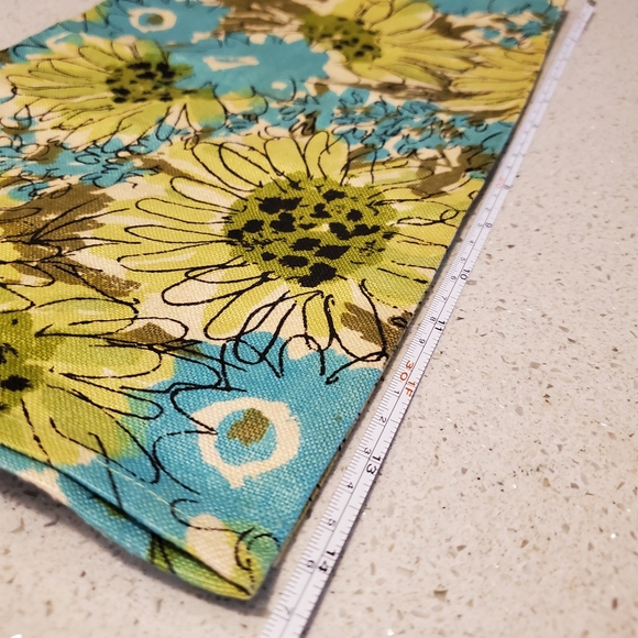 Mid-century floral dish towel - Picture 6 of 6